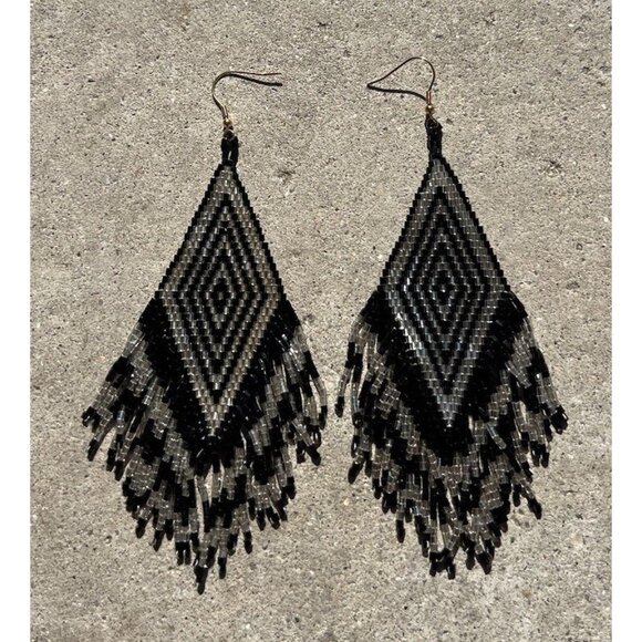 Vintage Long Black Clear Seed Bead Cluster Dangle Pierced Earrings Western 6” - Picture 3 of 13